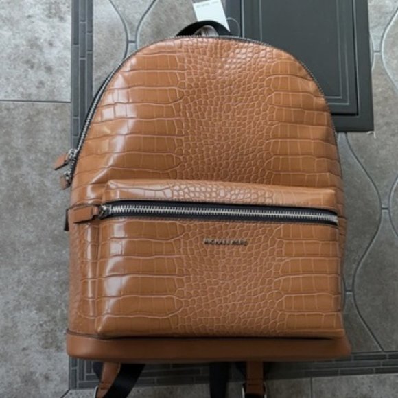 Michael Kors Cooper Men`s Backpack Luggage - Picture 1 of 16